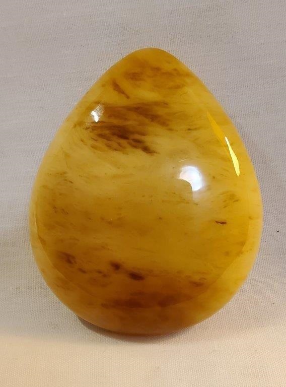 47MM W57 MM L BUTTERSCOTCH LARGE TEAR DROP 28 GRMS AMBER PRODUCT